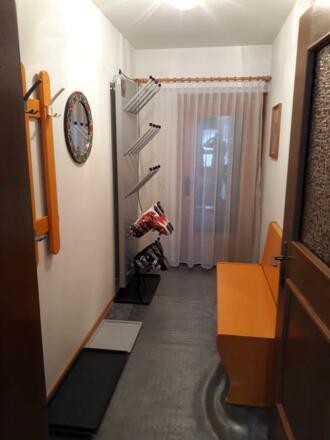 Schuhraum mit Schuhtrockner