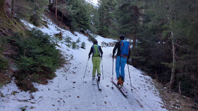 ein steiler Hang kann umgangen werden