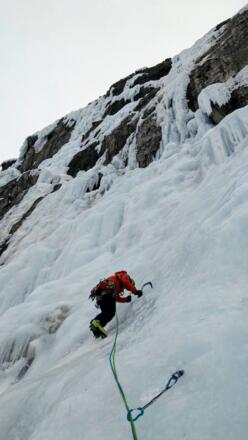Im Vorstieg in der 1. Seillänge