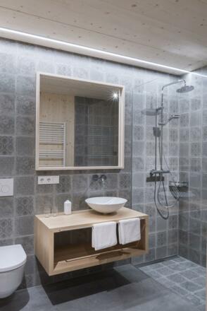 Bad Suite im Holz - Hotel Oswalda-Hus