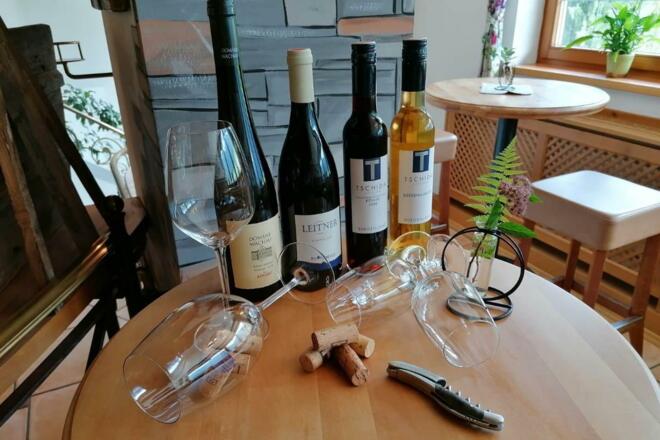 ausgesuchte Weine Hotel Erlebach Kleinwalsertal BB