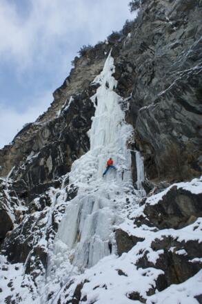 Im Vorstieg in der 1. Seillänge