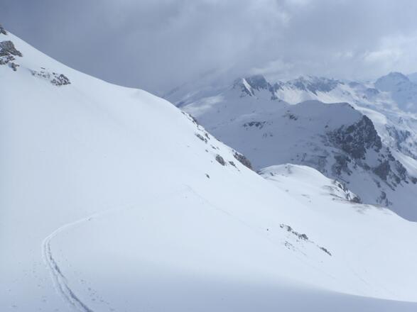 Blick Richtung Osten: Rettenwand - Permuthwand (im Nebel)