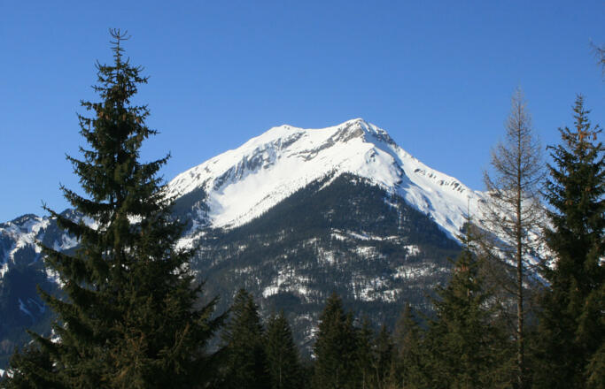 Daniel, Rechts die Ostflanke