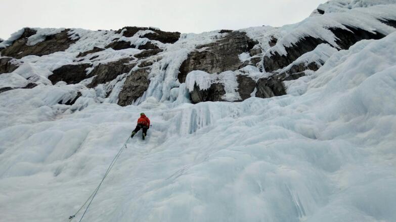 Im Vorstieg in der 1. Seillänge