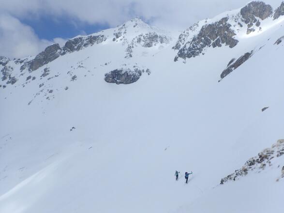 Steilstufe in die Schliererscharte, im Hintergrund Kl. Mosermandl