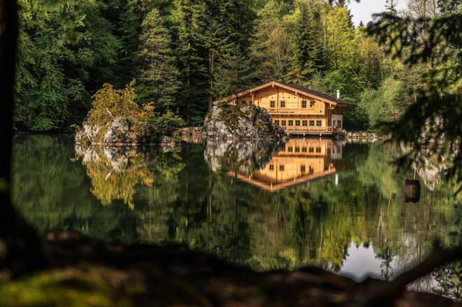 Berglsteinersee 712er Lounge Haus Spiegelung See