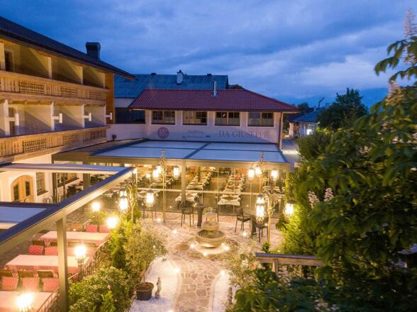 Garten_und_Wintergarten_Abend