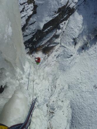 Im Nachstieg der 1. Seillänge