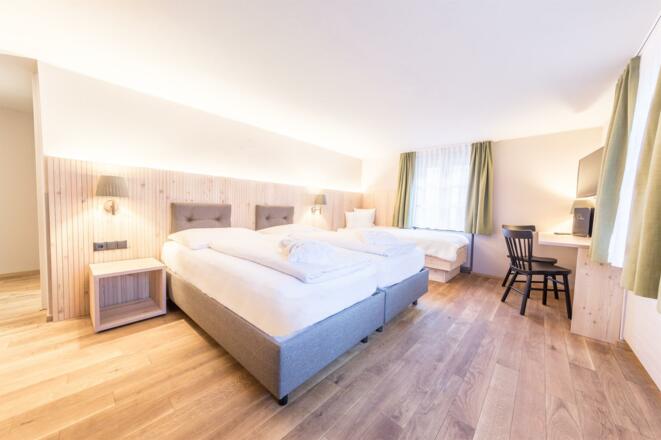 flomotion.at-20200109_sonne_0924-HDR-b(1)