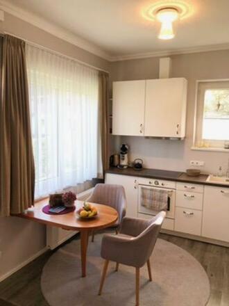 Essbereich mit Gartenblick