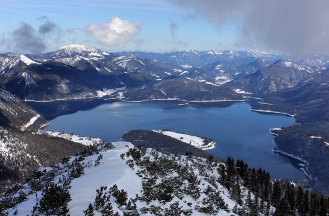 Gipfelblick auf den Walchensee