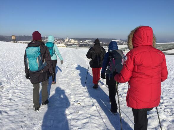 Am Benedikt-Pilgerweg im Winter zum Stift St. Florian