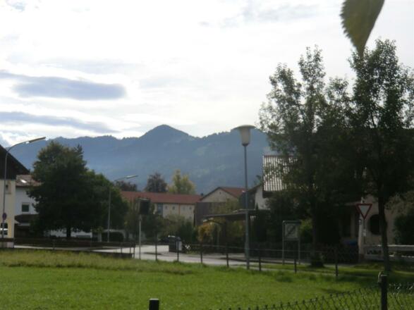 Blick von der Terrasse auf die Hörnerkette