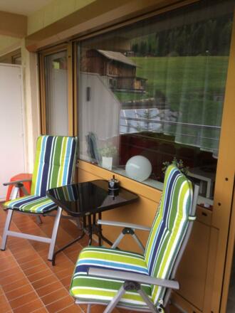 Balkon mit Bergblick