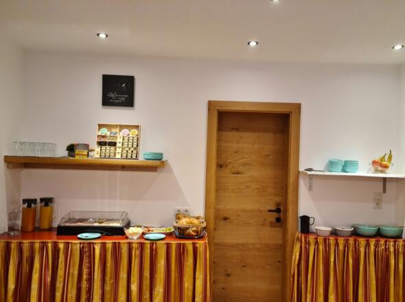 20220212_072746_resized[1283]