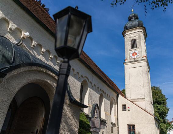 Pfarrkirche St. Andreas mit Doppelzwiebelturm