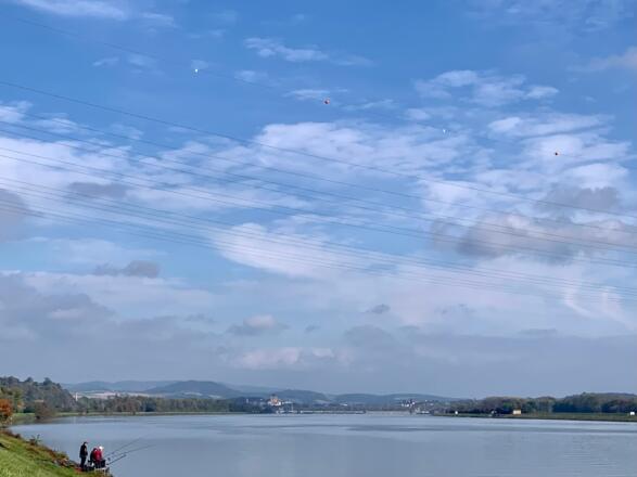 Donau vor dem Kraftwerk Melk