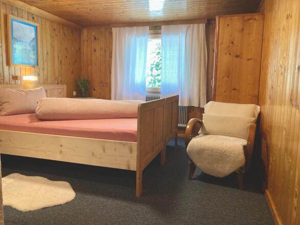 Schlafzimmer 1