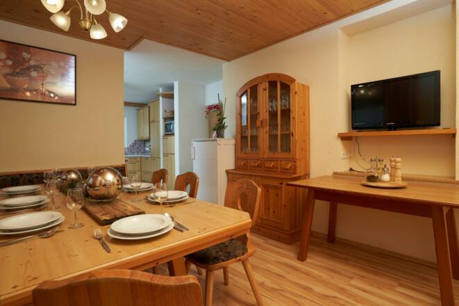 Küche mit Essbereich