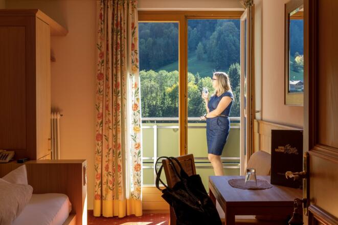 Zimmer 12 - 1.(C) hefti-impressions