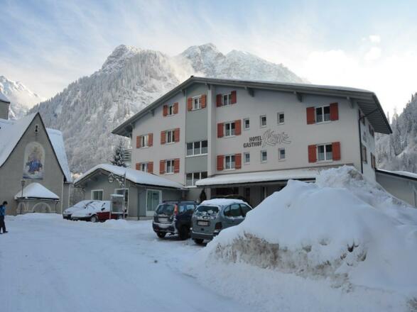 Hotel Gasthof Kreuz im Winter
