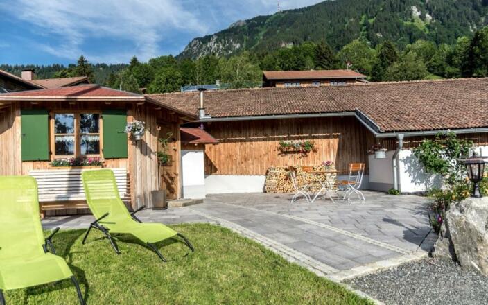 Liegewiese + Grillplatz