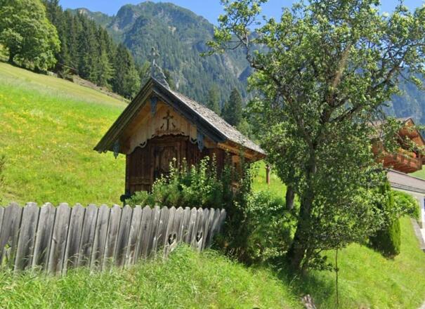 Bischofenkapelle im Sommer