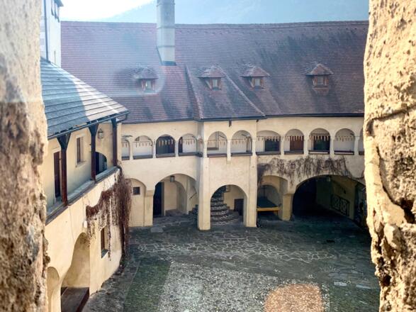 Hof des Teisenhoferhofes in Weißenkirchen in der Wachau