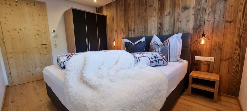 Schlafzimmer 1 HP