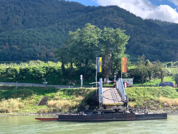 Anlegestelle der Rollfähre nach Spitz an der Donau