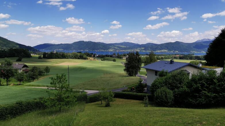 Ferienhaus mit Atterseepanorama
