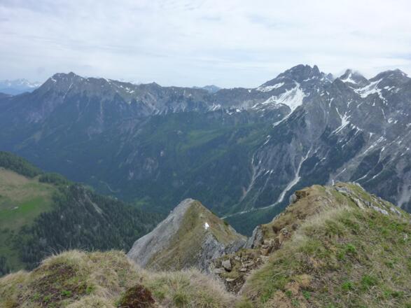 Ausblick vom Scheibenkogel Richtung Ennskraxe - Faulkogel