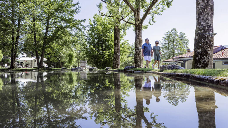 Teich - Camp Mondseeland