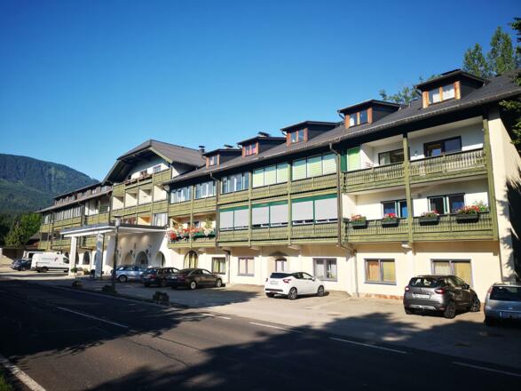 Komplettansicht des ehemaligen Ettinger Hotels