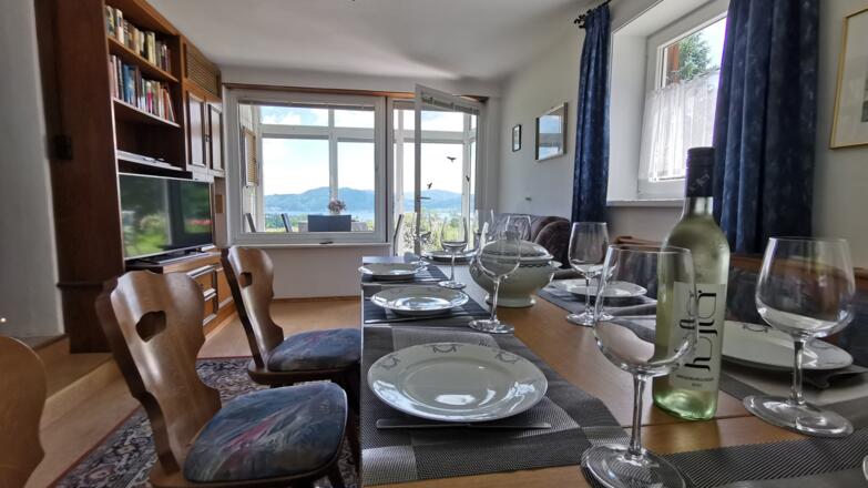 Ferienhaus mit Atterseepanorama