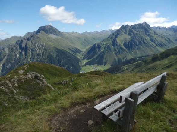 Endlich - ein Bänkle am Täscher