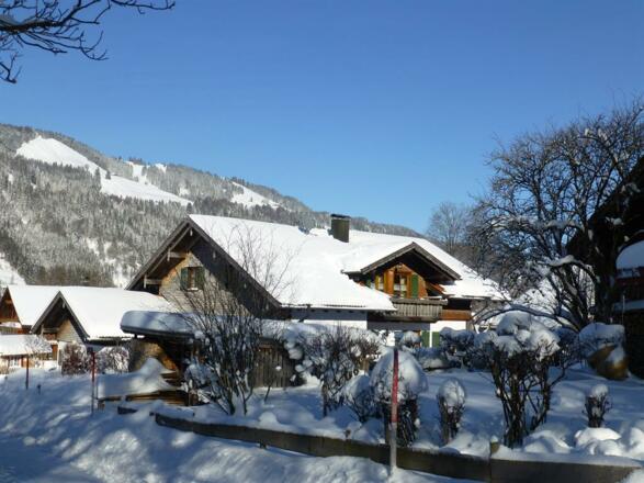 Winterbild von unserem Haus