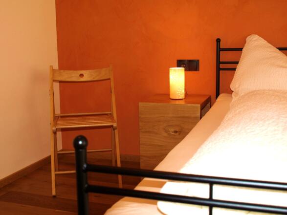 Schlafzimmer 1 (3)