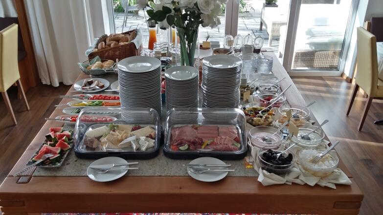 buffet-2016