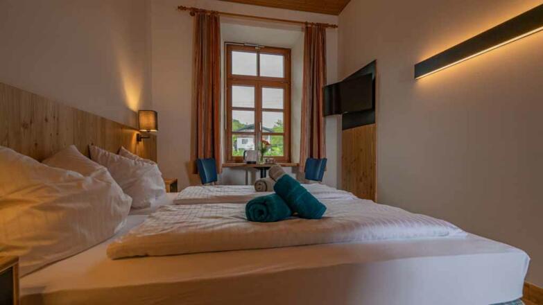 HW Doppelzimmer Nr. 16tour