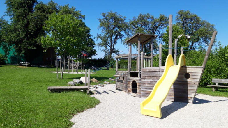 Spielplatz Nußdorf - Rutsche