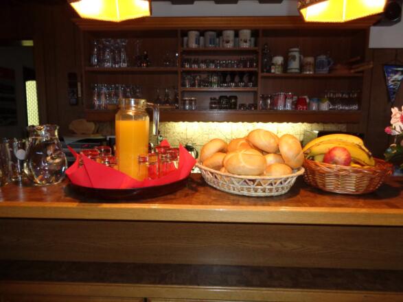 Frühstücksangebot der Privatpension Gosaukammblick