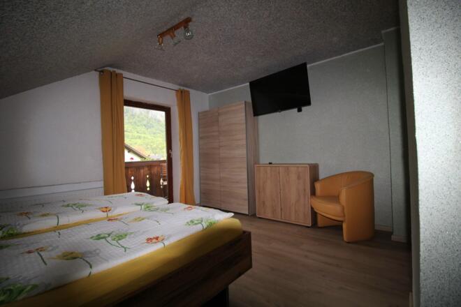 Schlafzimmer 1.1