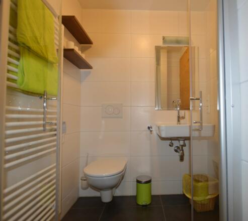 Alt und Jung vor unserem Haus