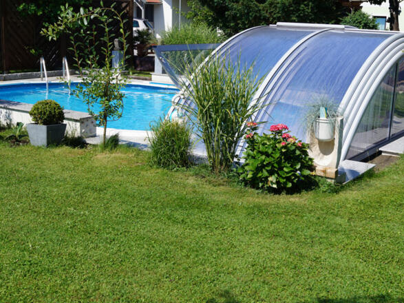 Pool Osterer Roswitha