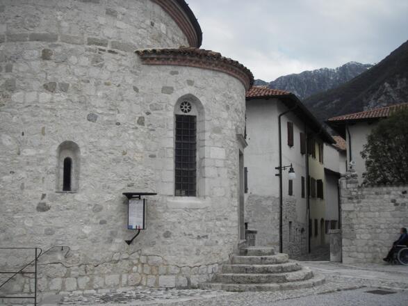 Beinhaus in Venzone