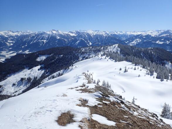 Ausblick vom Schneebergkreuz nach Süden