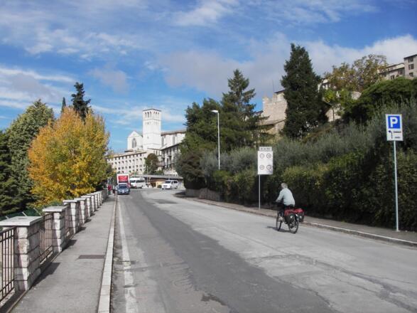 Einfahrt Assisi