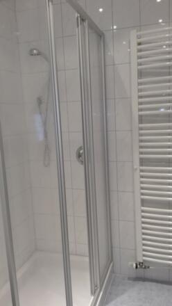 Bad mit Dusche